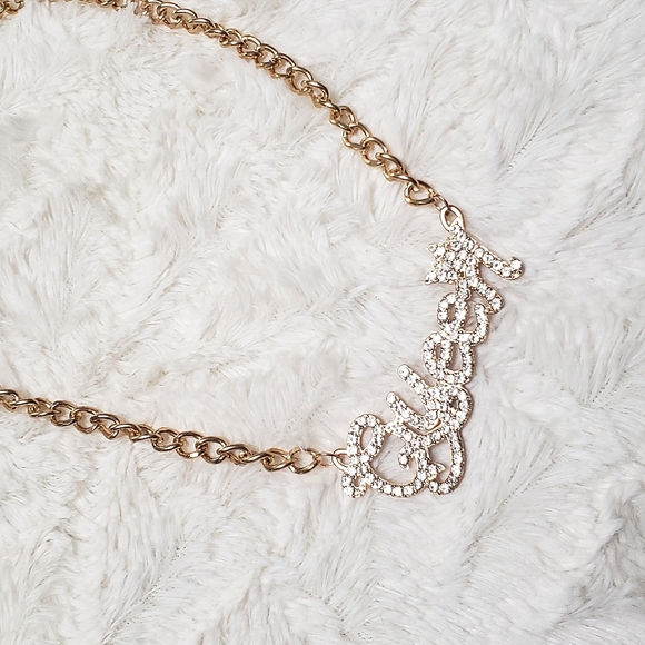 Gold Queen Crown Graphic Rhinestone Necklace - Picture 3 of 4